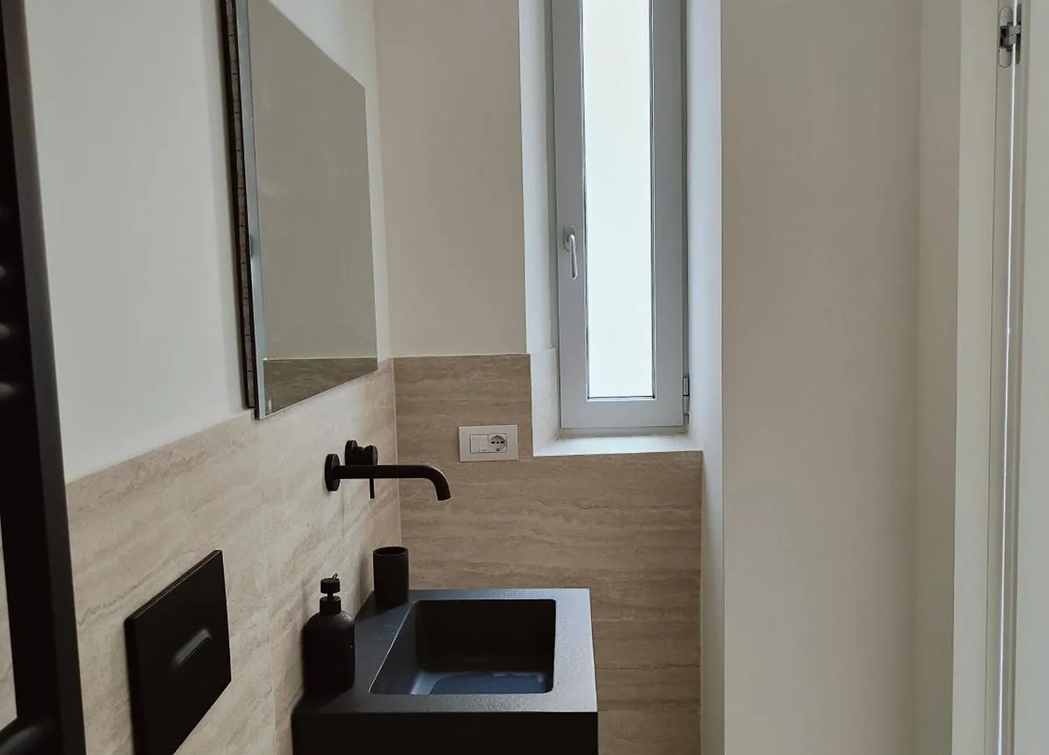 Veneto Suites By Supastays Rom Gasthof